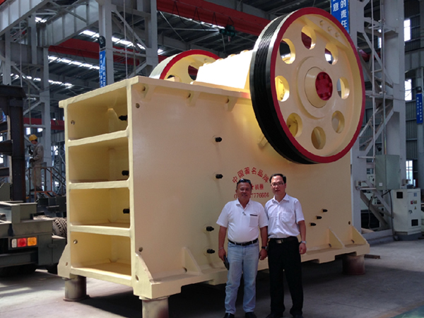 復(fù)擺細碎顎式破碎機