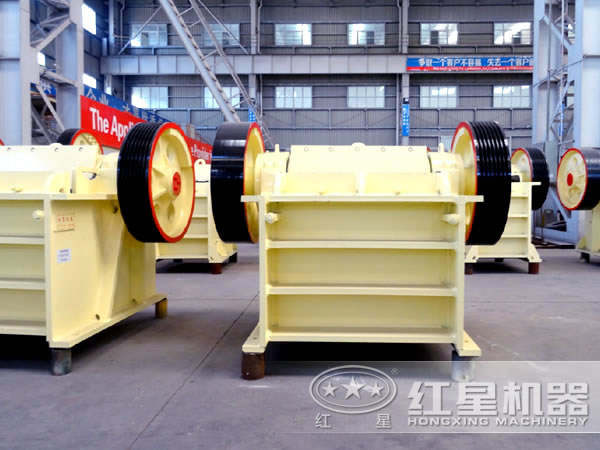顎式破碎機(jī)